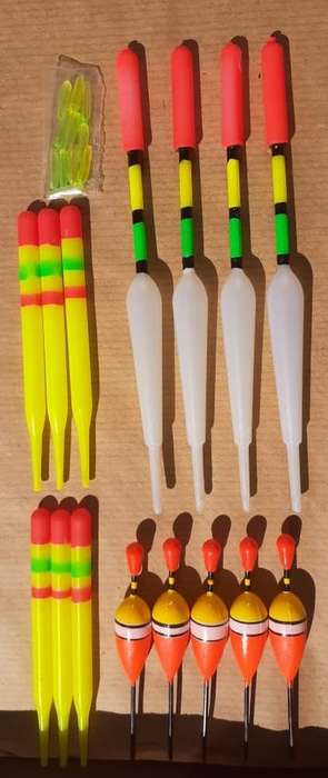 Hollow Plastic Fishing Floats 15pcs Assorted