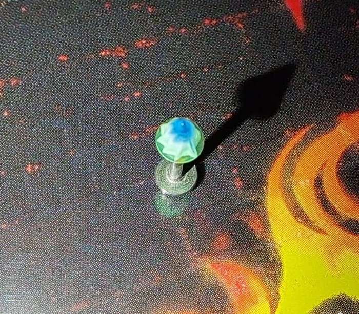 Cone Piercing Stud - Green to Blue Peak