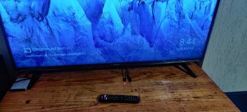 HISENSE 50 INCH 4K TV 50A6100UW ** READ DESCRIPTION REGARDING SHIPPING**
