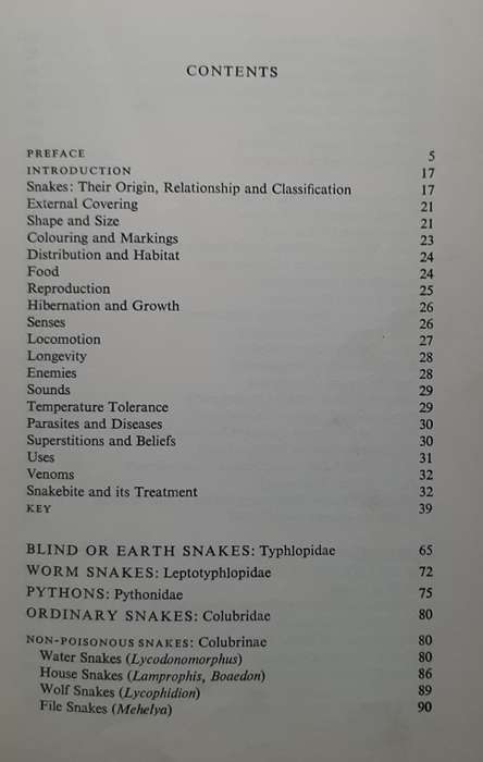 A Field Guide to the Snakes of Southern Africa - Author: V.F.M FitzSimons