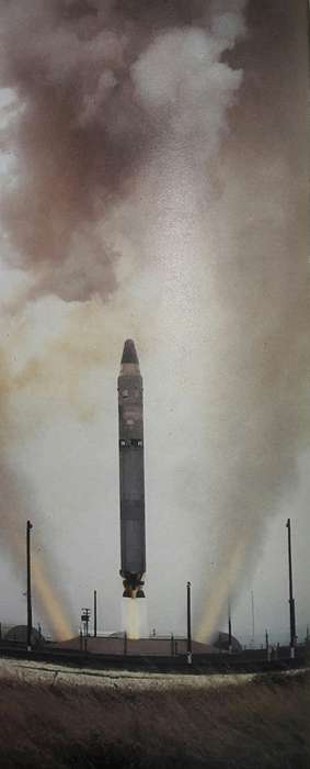 Rockets & Missiles Of World War III - Robert Berman & Bill Gunston