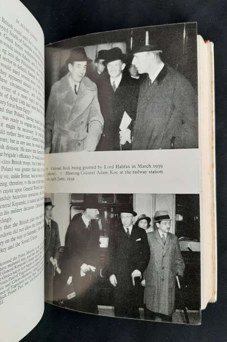 In Allied London by Count Edward Raczynski with an introduction by Sir John Wheeler-Bennett