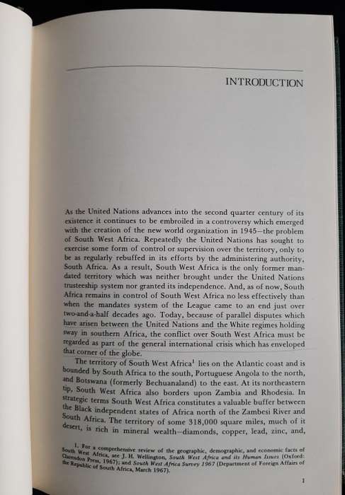 South West Africa & The United Nations: An International Mandate in Dispute by Solomon Slonim