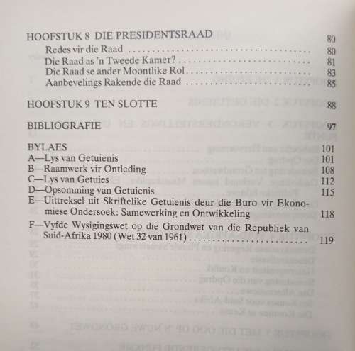 Republiek van Suider-Afrika Eertse Verslag van Die Grondwetkomitee van die Presidentsraad
