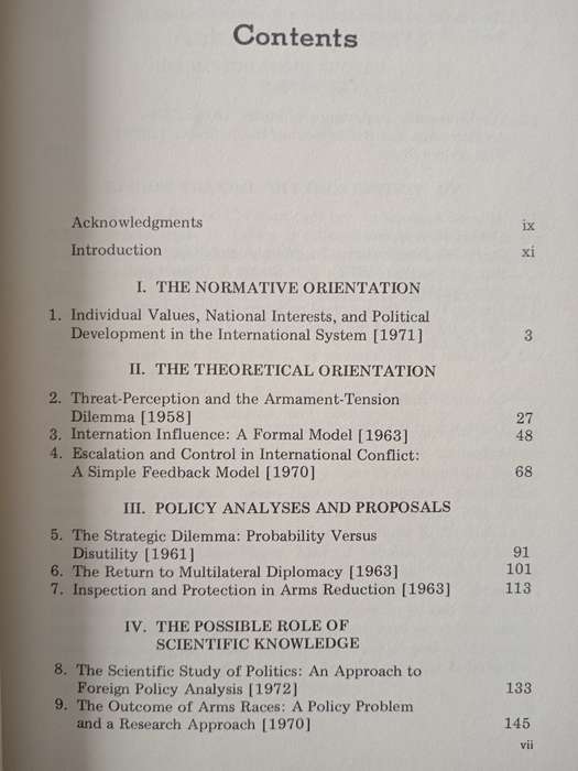 The Correlates of War(set of 2) Edited by J David Singer