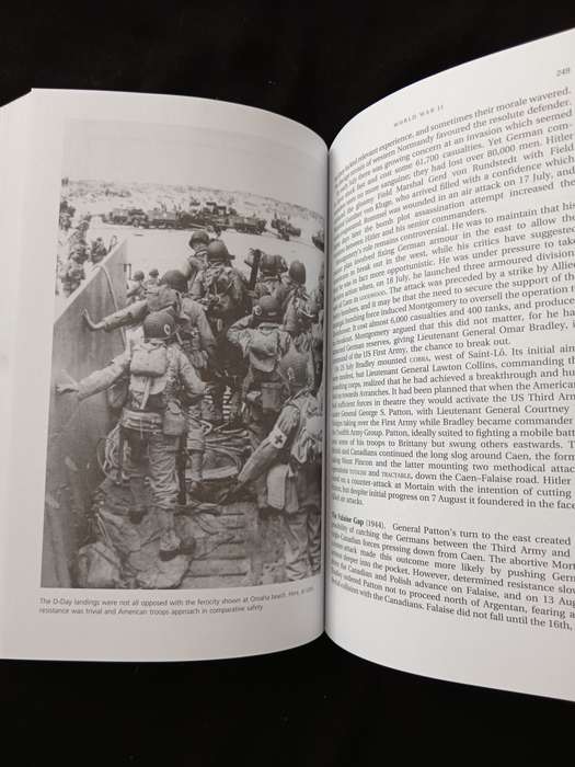 Battlefield Edited by Richard Holmes & Martin Marix Evans