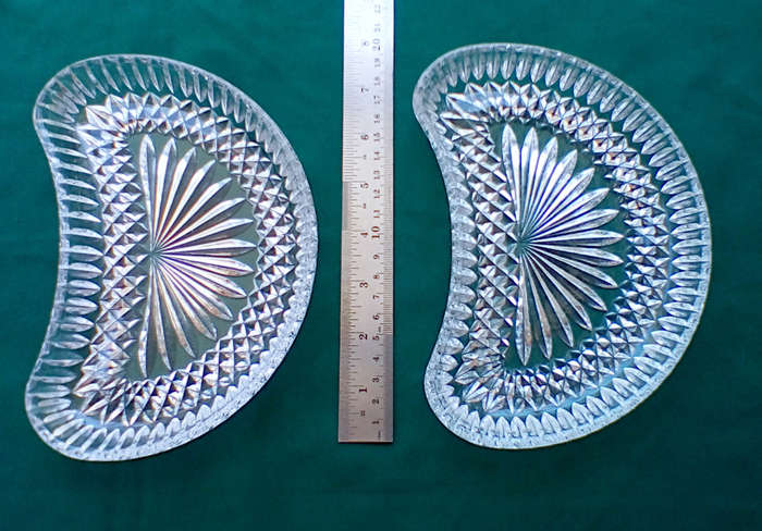 Crystal glass halfmoon plate pair