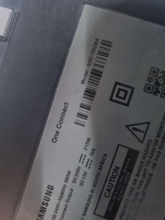 SAMSUNG ONE CONNECT BOX AND CABLE