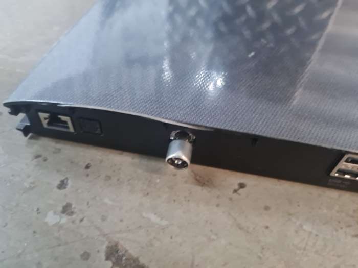 SAMSUNG ONE CONNECT BOX AND CABLE SOC8001CA QN700 SERIES