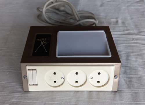 Projekboy Projector Aid - Metal box with 3 x 2pin plugs.