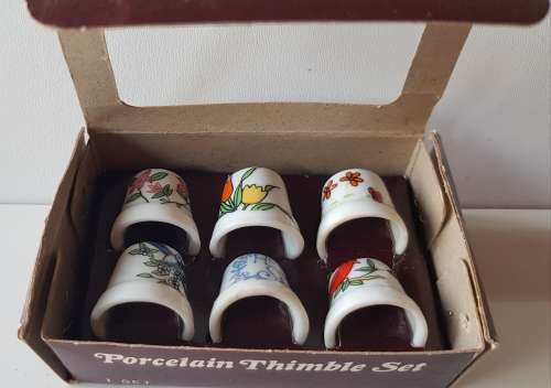 Vintage Thimble Set. Porcelain set of 6x (six) thimbles made in Taiwan.