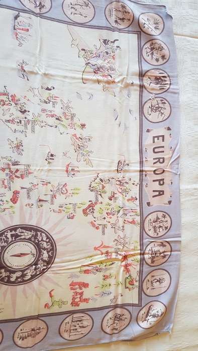Vintage collectable Ladies scarf.   Souvenir Europa and around the world.