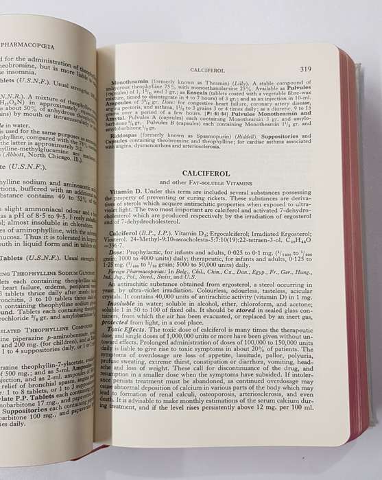 Vintage Medical Reference Book 1958.  A Pharmacopoeia