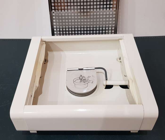 Vintage Brabantia Single Tealight Burner with snuffer and grid.  This is a food plate warmer