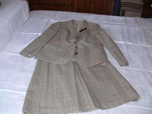 European import. Suit: Skirt & Jacket. Colour: Brown check