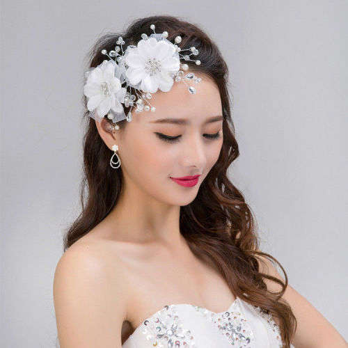 WHITE WEDDING BRIDAL FLORAL TIARA BAND WITH CRYSTALS, FAUX PEARLS AND SHINY FACETED CLEAR BEADS