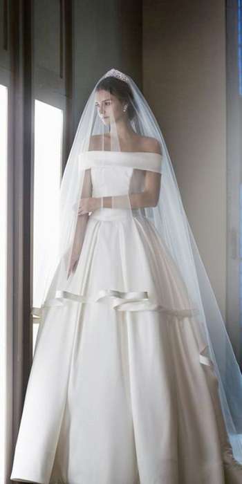 FREE LACE GARTER!!!!    2 TIER 3M LENGTH WHITE  BRIDE'S VEIL WITH WIDE SATIN RIBBON WITH COMB