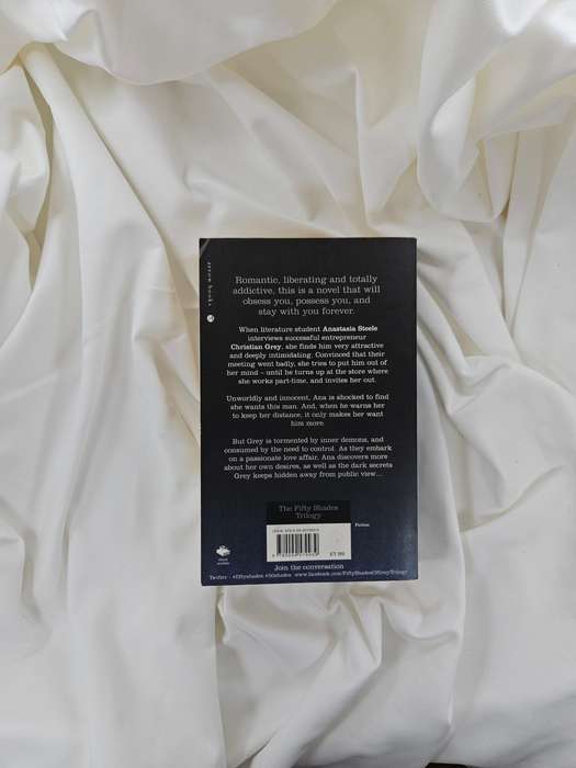Fifty Shades of Grey I by EL James - Paperback
