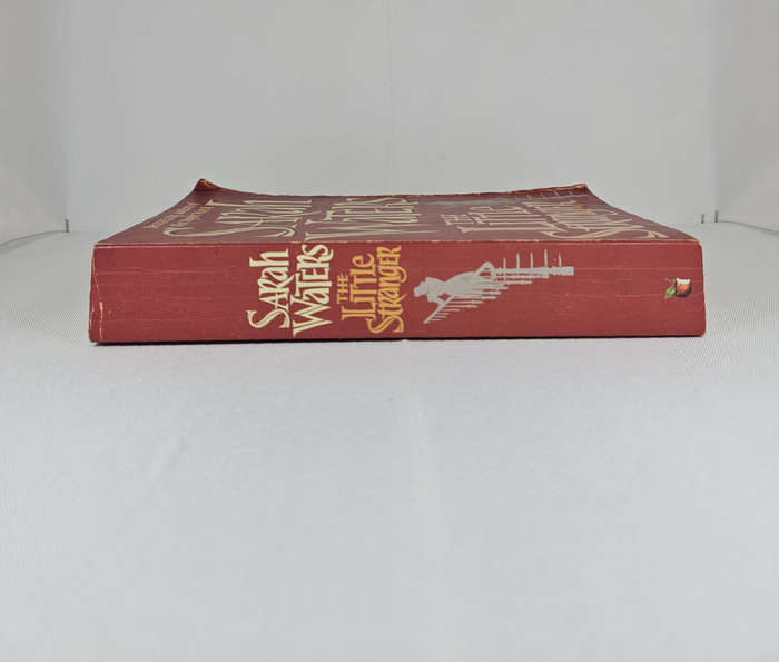 The Little Strangers by Sarah Waters - Paperback