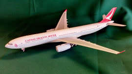 Airbus A330-300 Cathay Dragon - 1/200 Scale (EAG100035)(TAS6069)(Eagle Models)