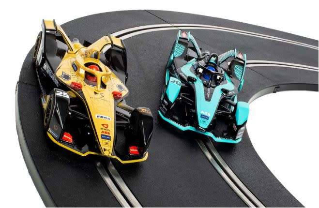 Formula E Race Set -1/32 Scale (Scalextric SCAC1423P)