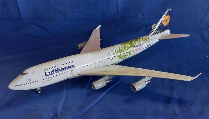 Boeing 747-400 Lufthansa `Hannover Expo 2000` - 1/200 Scale (WB-Expo 2000 VK)(TAS6024)(Inflight 200)