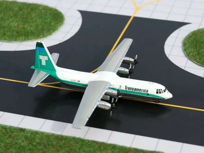 Lockheed L-100-30 Transamerica - 1/400 Scale (GJTVA644)(TAS4242)(Gemini jets)