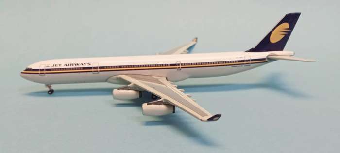 Airbus A340-300 Jet Airways 1/400 Scale (GJJAI401)(TAS4225)(Gemini Jets)
