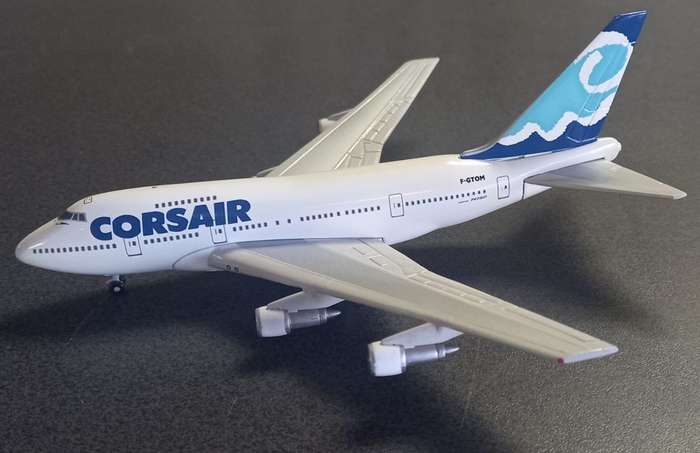 Boeing 747SP Corsair - 1/400 Scale (GJCRL063)(TAS008252)(Gemini Jets)