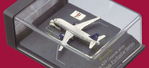 Airbus A319 Corporate Jetliner - 1/500 Scale (HW508995)(Herpa Wings)