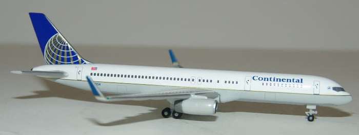 Boeing 757-200 Continental Airlines - 1/500 Scale (HW510271)(Herpa Wings)