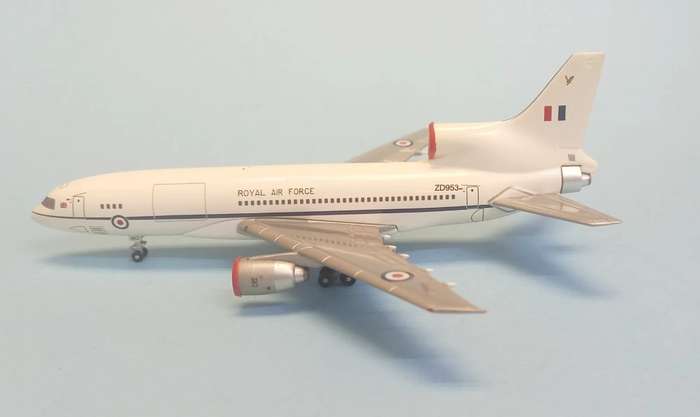 Lockheed L-1011 Royal Air Force -1/400 Scale (ZD953)(TAS4338)(Blue Box)