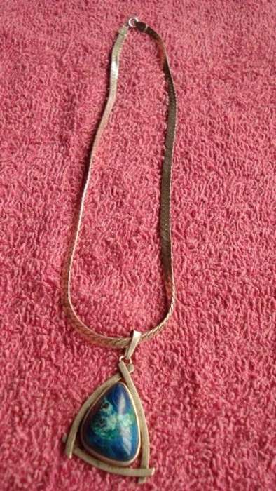 SILVER CHAIN WITH SILVER PENDANT