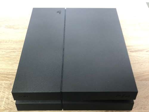 Sony Playstation 4 1TB Bundle Great Condition! 2 Original Controllers and 4 Games!