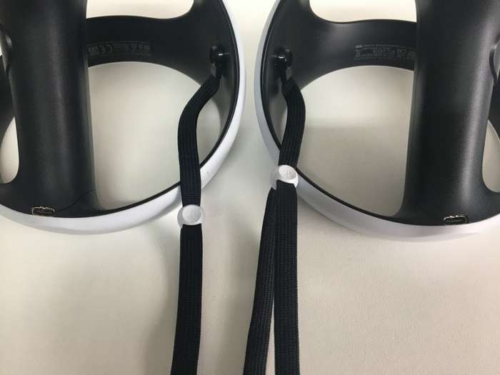 Sony PlayStation VR2 Headset + 2 Controllers Game Not Included Immaculate Condition! ( PS5 Needed )