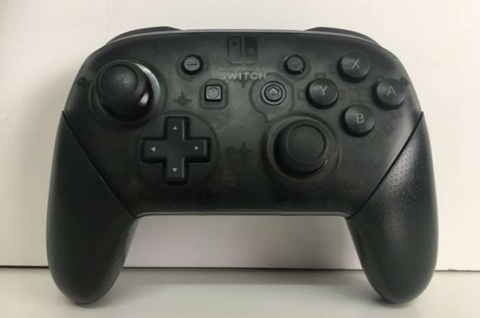 Nintendo Switch Pro Controller With Charging Cable Like New!