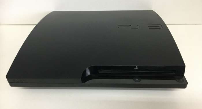 PlayStation 3 Slim 160GB With Controller And 5 Game Titles Good Condition!