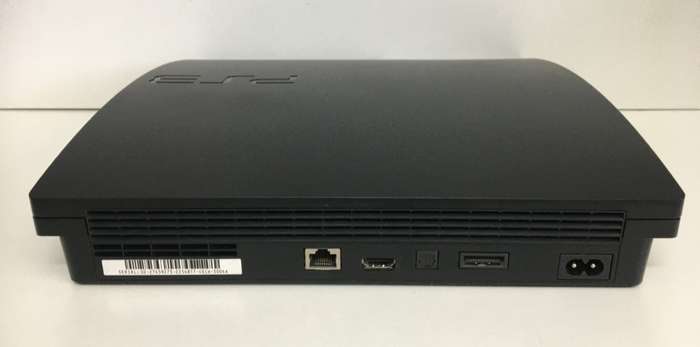 PlayStation 3 Slim 160GB With Controller And 5 Game Titles Good Condition!