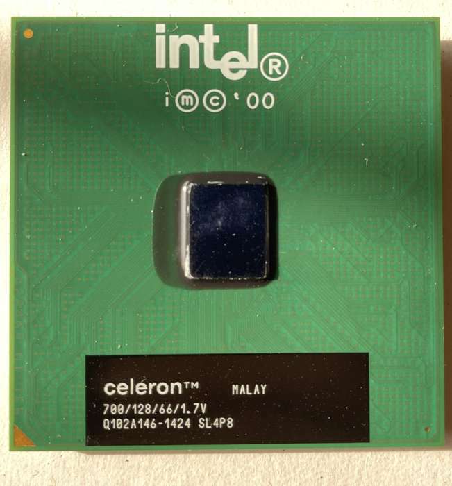 Intel Socket 370 Coppermine Celeron 700Mhz SL4P8