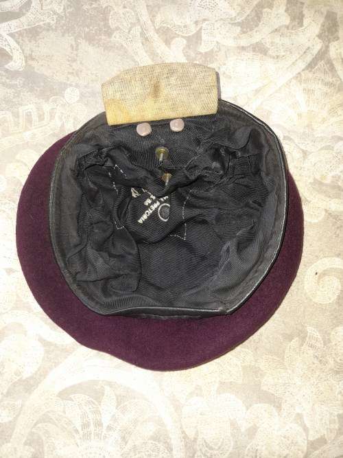 44 Parabat Beret. PostNet for buyer