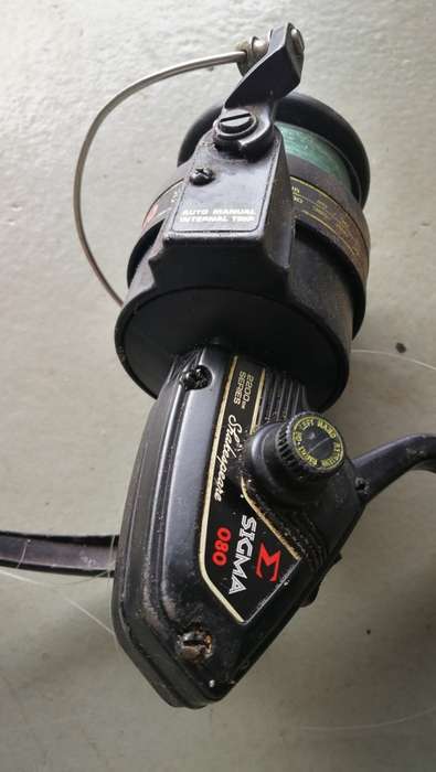 TWO Shakespeare Sigma 080 2000 Series reels and tackle box