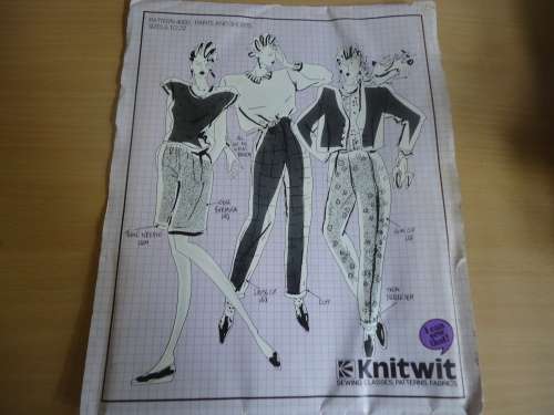 KNITWIT PATTERNS 4000 "LADIES PANTS AND SHORTS" SIZES LADIES 6 - 22