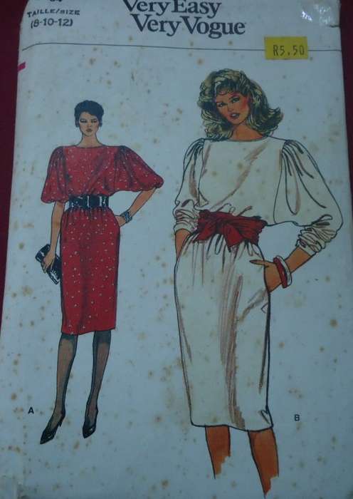 VERY EASY VOGUE PATTERN 8734 LOOSE FITTING PULLOVER DRESS SIZE 8 + 10 + 12 COMPLETE