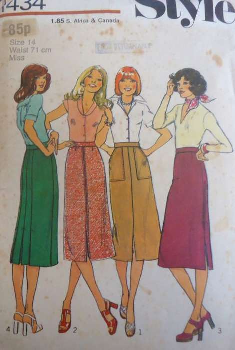 STYLE PATTERNS 1434 SET OF SKIRTS - SIZE 14 WAIST 71 CM COMPLETE