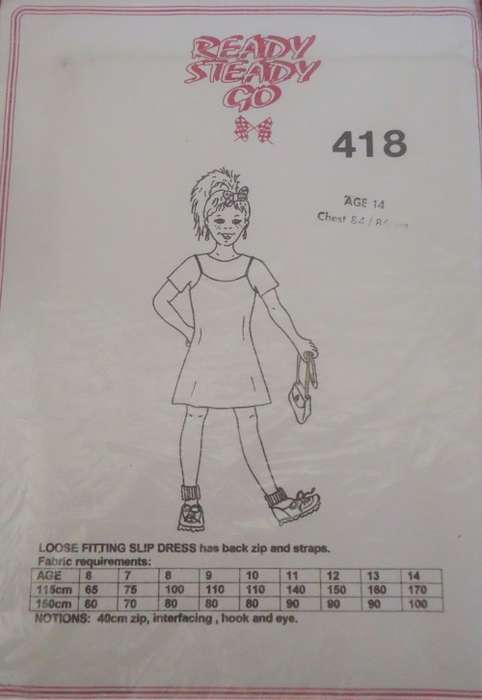 READY-STEADY-GO PATTERN NUMBER 418 GIRL`S LOOSE FITTING SLIP DRESS AGE 14 CHEST 84/86 CM