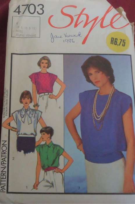 STYLE 4703 SET OF BLOUSES SIZE 8-10-12 COMPLETE