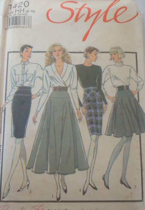 STYLE 1420 SET OF SKIRTS SIZE HH6-12 COMPLETE-UNCUT-F/FOLDED
