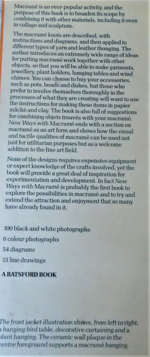 NEW WAYS WITH MACRAME - JOYCE HARGREAVES- 124 PAGES HARDCOVER WITH DUST JACKET