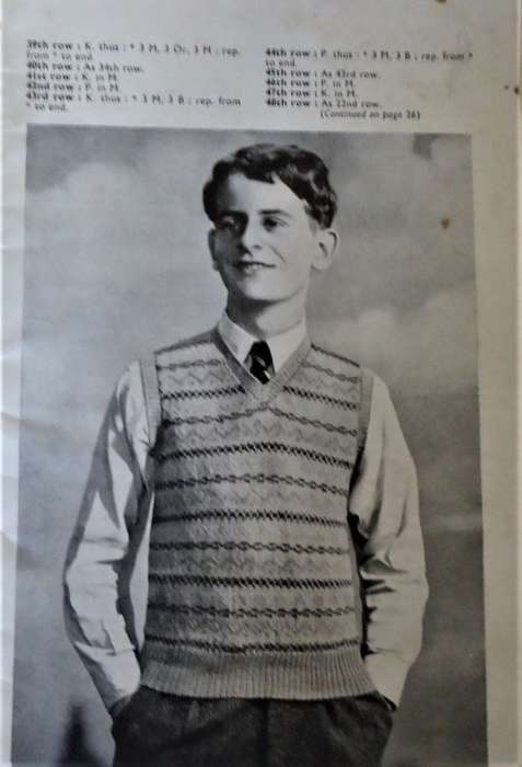 PATONS BOYS  KNITTING BOOK - NO COVER PAGES 3 - 26