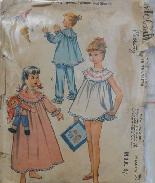 VINTAGE McCALLS 2189  GIRLS NIGHTGOWN-PJS-SHORTIE-PANTIES SIZE 12 YEAR COMPLETE+TRANSFER-ZIPLOC BAG